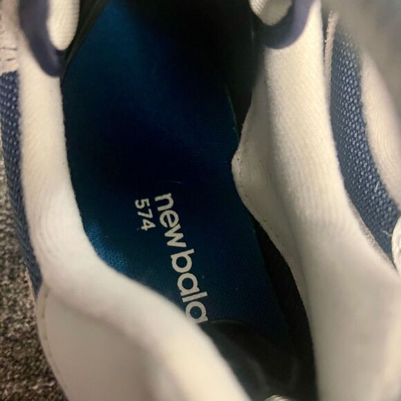 New Balance 574 Core Pack Womens 6 Navy WL 574EVN Athletic Sneakers - Picture 7 of 9